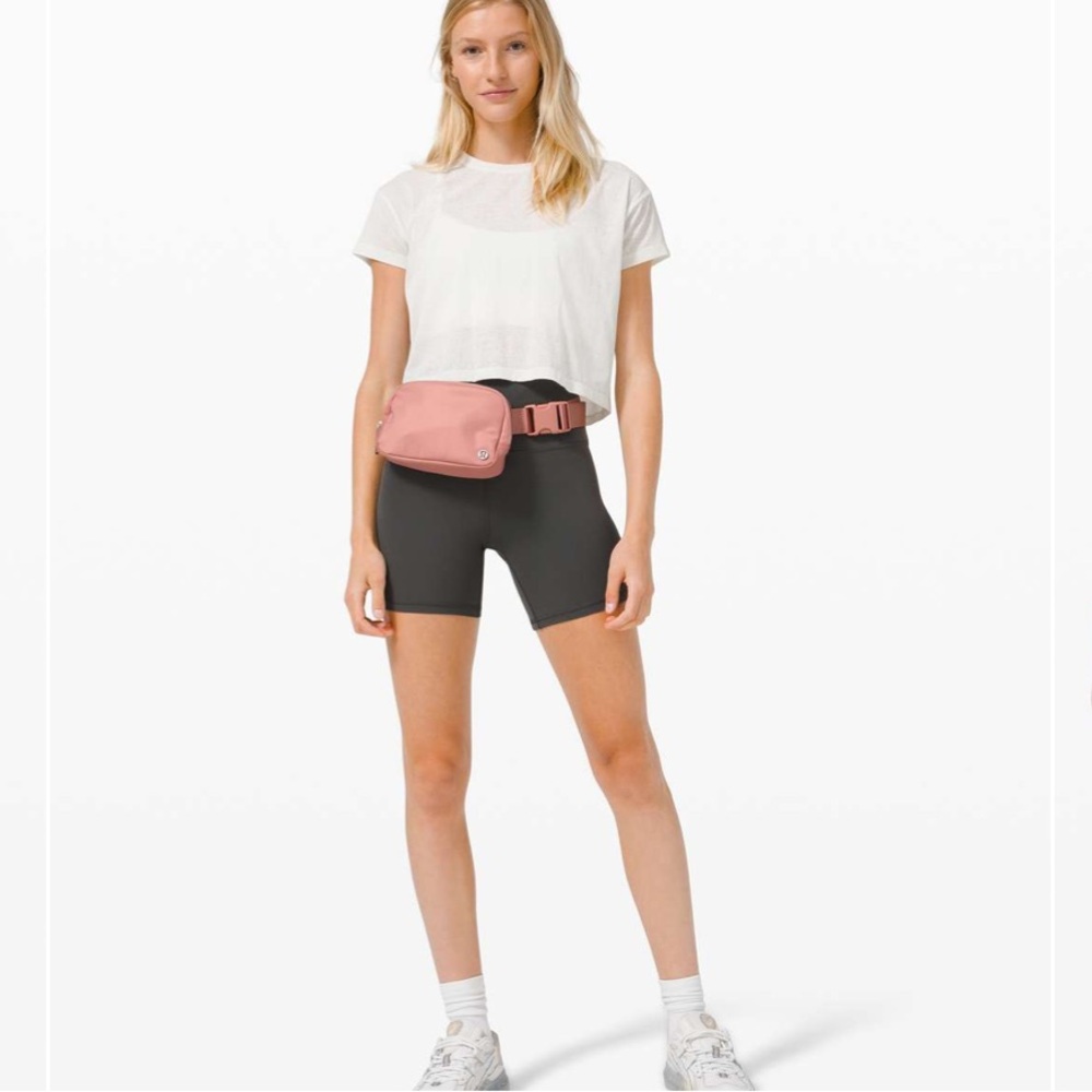 Lululemon Everywhere Pink Pastel Belt Bag 1L. Pre-owned.